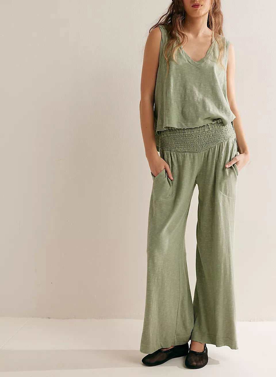 Women's Knitted V-neck Top Elastic Waist Two-piece Suit