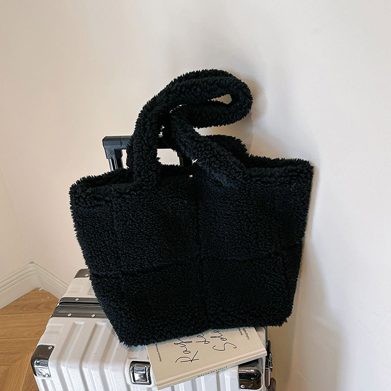 Women's Designer Luxury Plush Bag Winter Fashion Cute Tote Handbags Large Capacity Portable Single Shoulder Furry Bags | GlamzLife