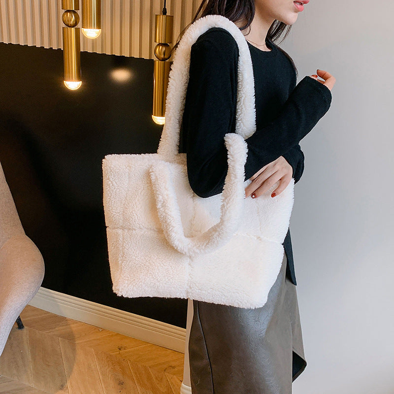 Women's Designer Luxury Plush Bag Winter Fashion Cute Tote Handbags Large Capacity Portable Single Shoulder Furry Bags | GlamzLife