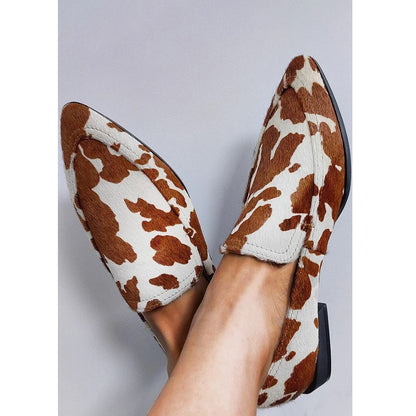 Women's Pointed Toe Shallow Mouth Cows Pattern Large Size Casual Shoes