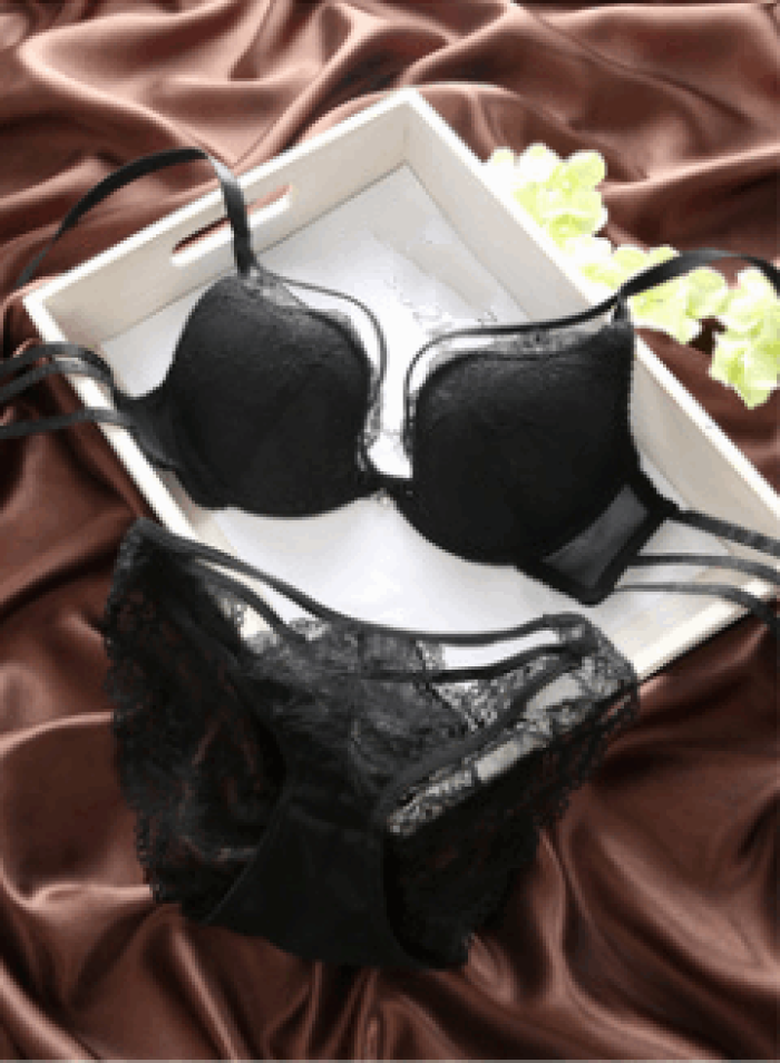 Non-Convertible Straps Push Up Bra Set | Black | GlamzLife